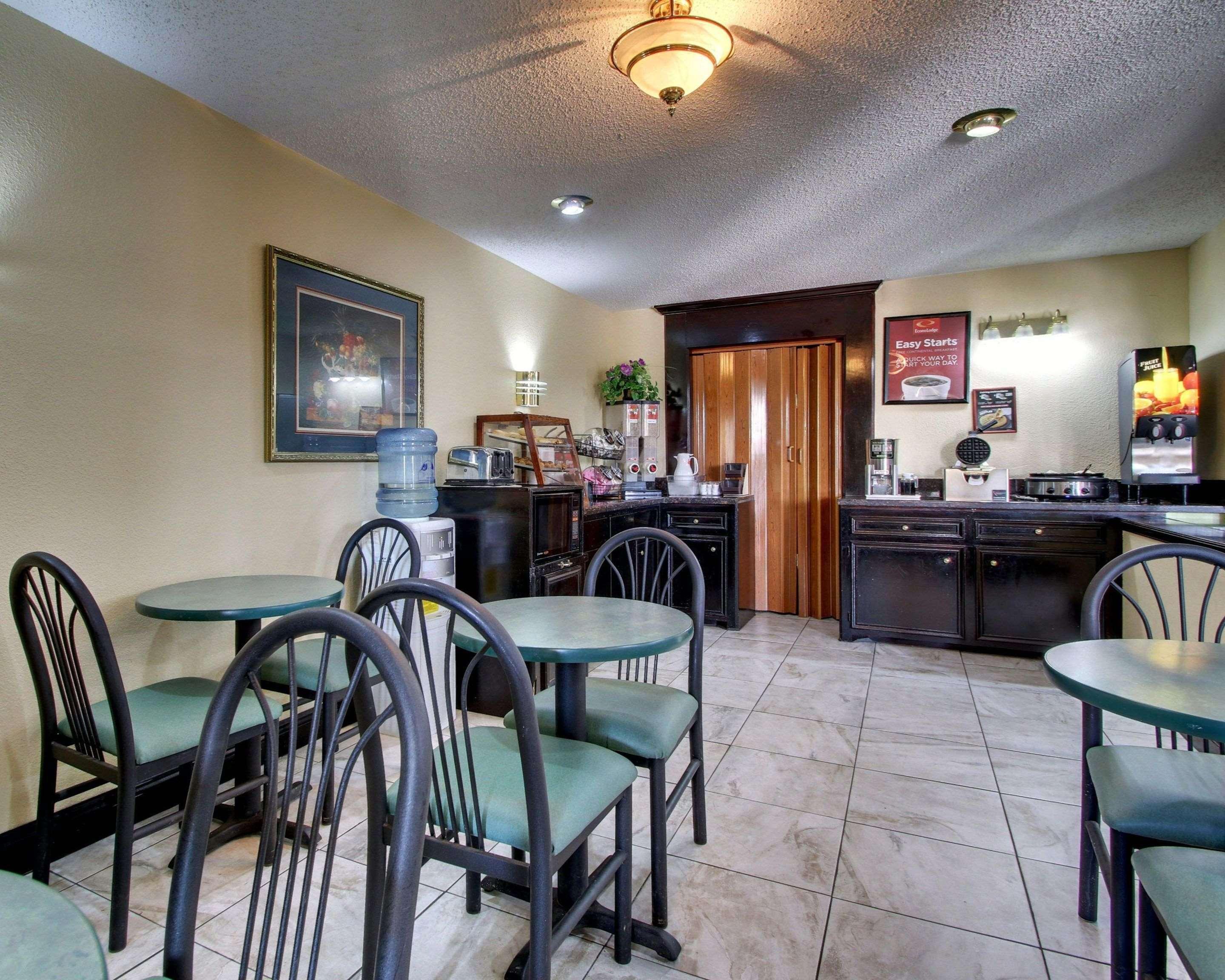 econo lodge Clinton Esterno foto